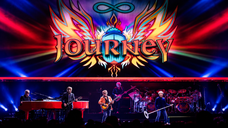 Journey celebra mais de cinco décadas de rock em Sunrise com a Final Frontier Tour