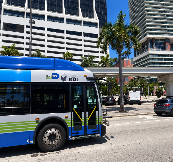 Miami-Dade aumenta tarifa de ônibus pela primeira vez em mais de 13 anos